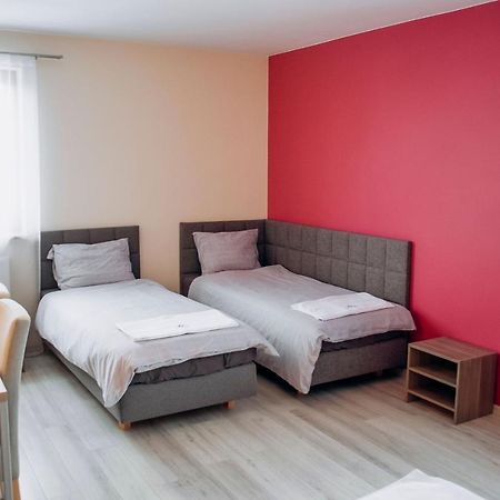 Redwood Hostel Lublin Exterior photo
